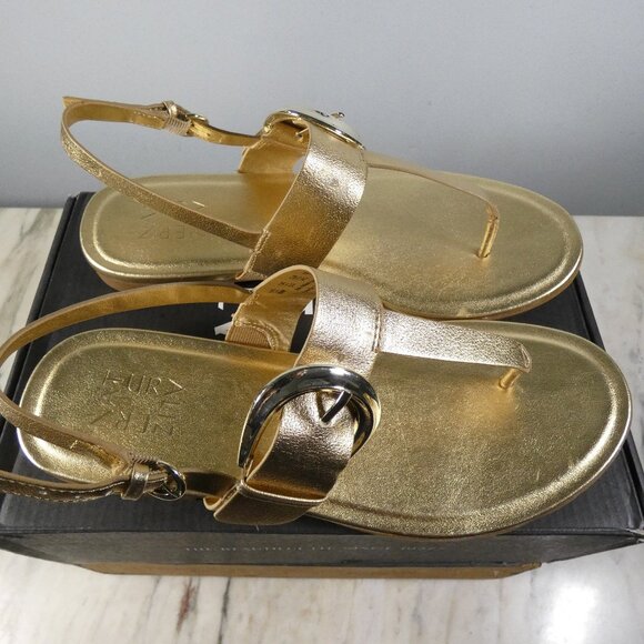 Naturalizer Womens Taylor T-Strap Slingback Flat Sandal 8 Wide - Picture 3 of 12